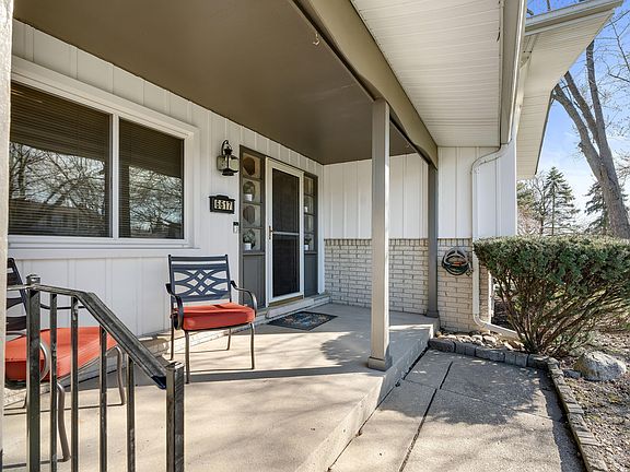 5th image of 6617 Mellow Wood Ln
