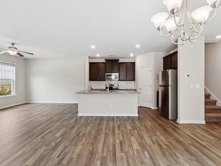 1828 Laurel Green Way — Photo 7