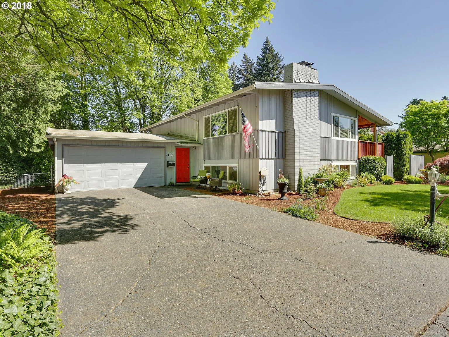 1485 NW Bergeron Ct photo 1