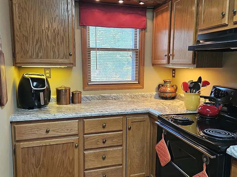 9103 Noland Rd — Photo 5