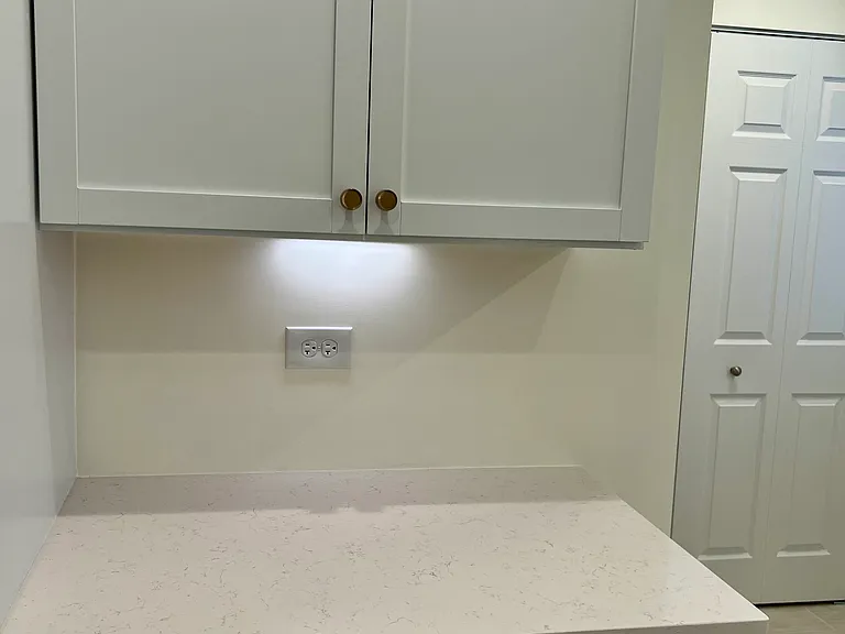1058 Wilmette Ave — Photo 14