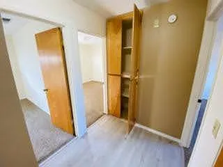 111 Huntington Ct — Photo 7