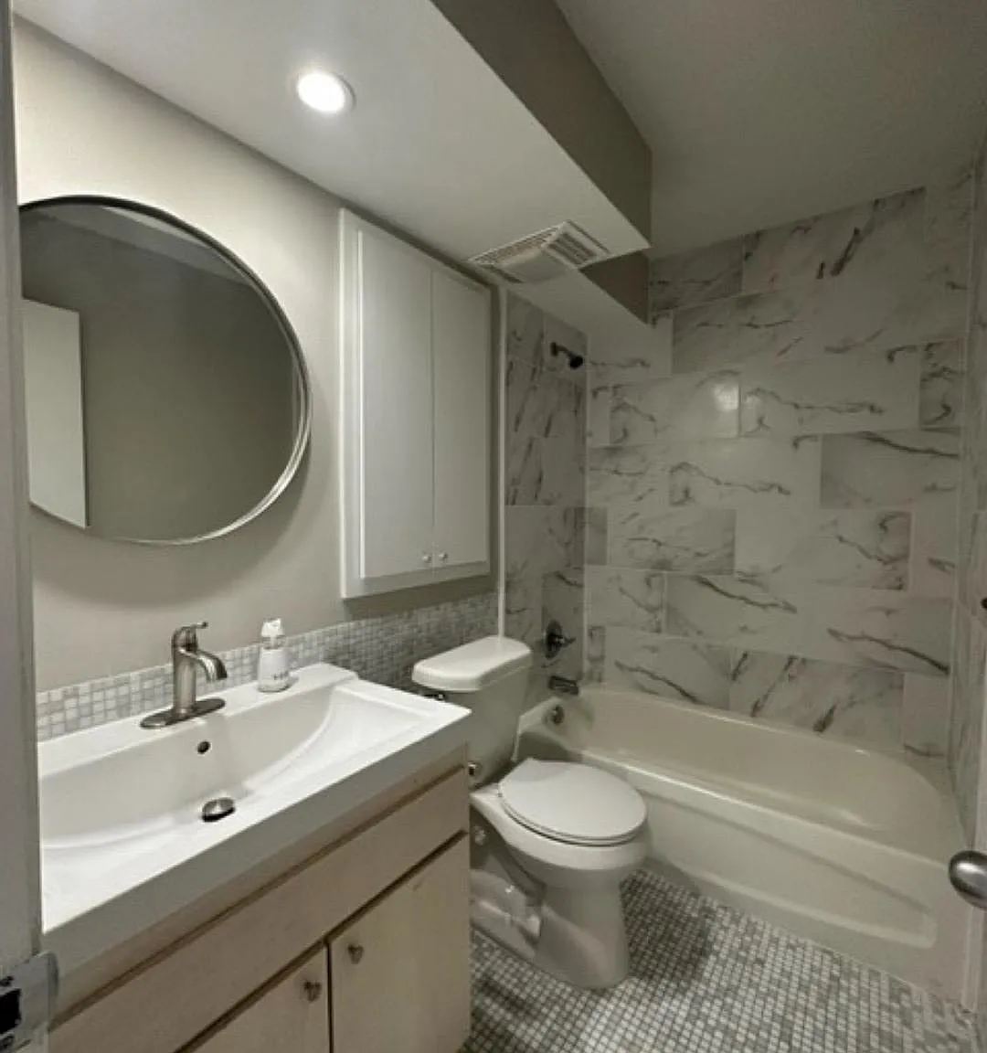 2 bed, 820 sqft, $995 — Photo 3