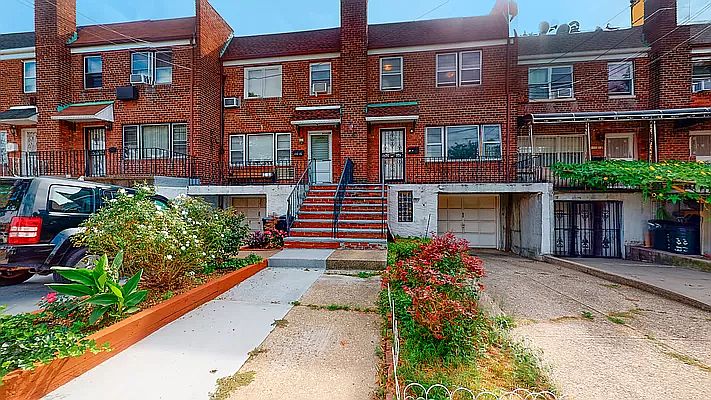 1st image of 11014 Saultell Ave