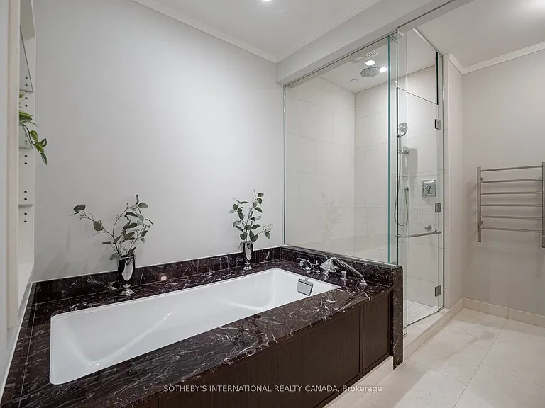183 Wellington St W #4301 — Photo 26