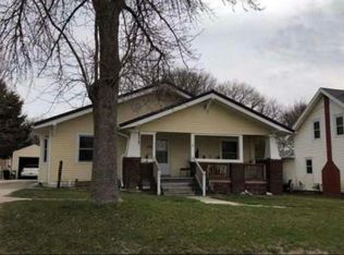 306 S 4th St, Guthrie Center, IA 50115