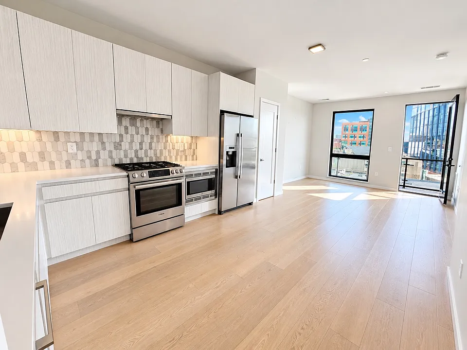 45 W 3rd St #501
