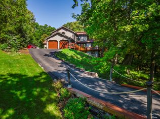 520 Holly Lynn Dr, Cary, IL 60013