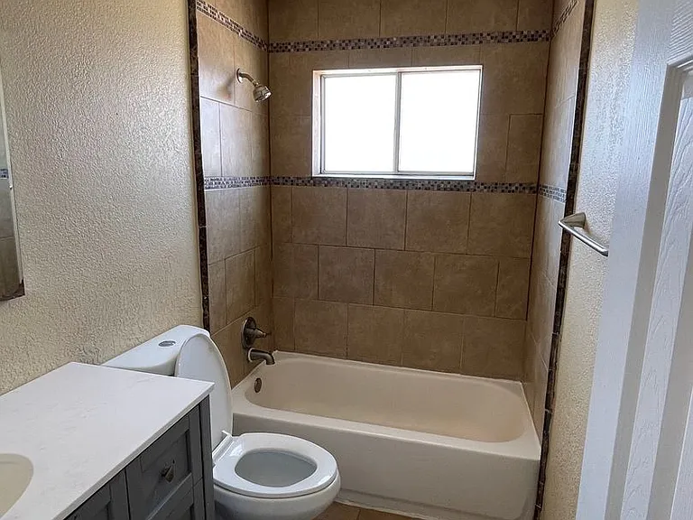 5330 Delta Dr — Photo 17
