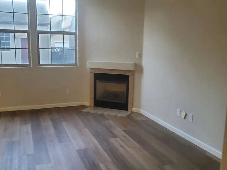411 Calcagno St — Photo 5