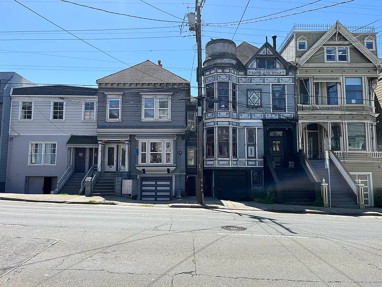 939 Oak St — Photo 35