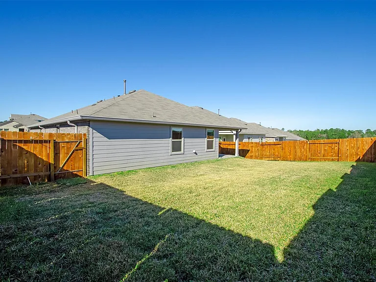 13966 Fort Ward Way — Photo 32