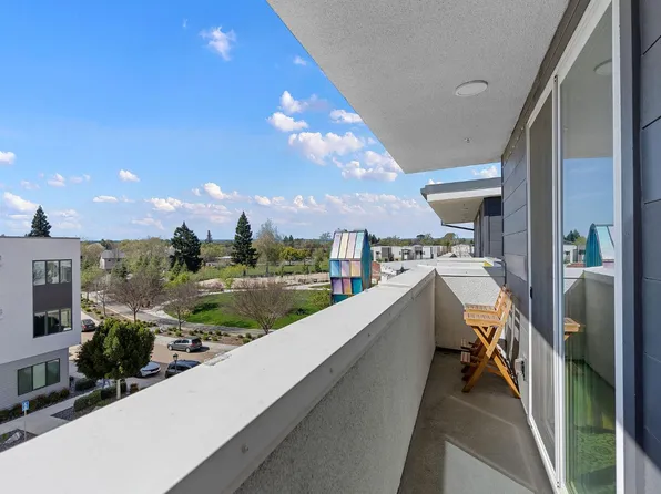 2411 Cleat Ln #304, Sacramento, CA 95818