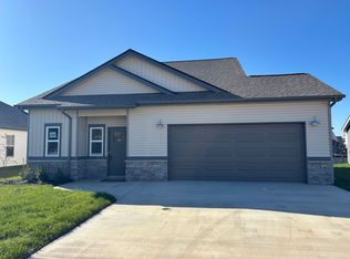 1426 Dan Brown Dr, Clarksville, TN 37042