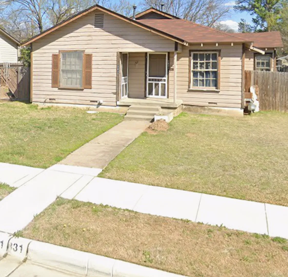 2829-2831 Handley Drive — Photo 1