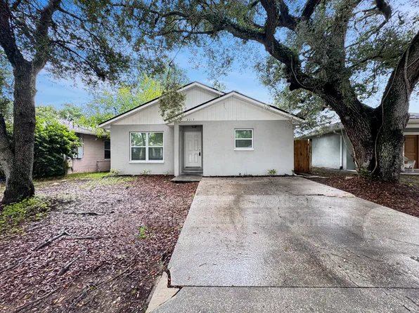 2213 E Emma St, Tampa, FL 33610