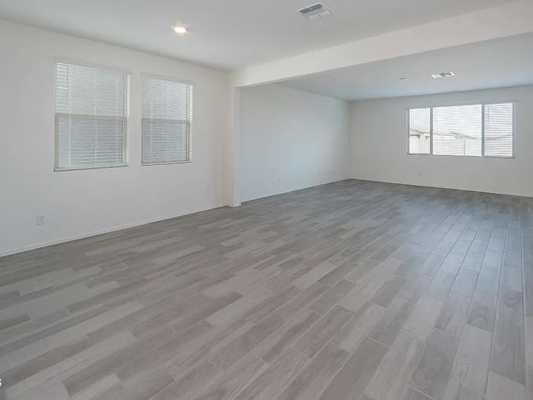 7243 N 125th Dr — Photo 29