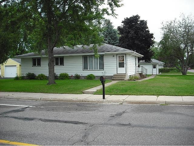 1st image of 1104 33rd Ave N