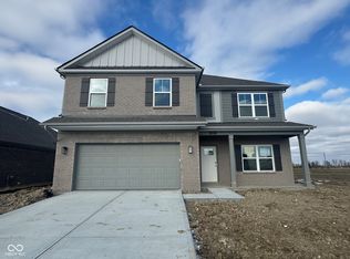 1232 Foxtail Ln, Greenwood, IN 46143