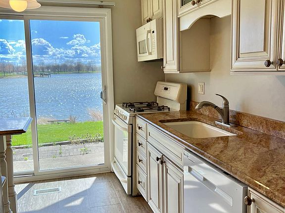 Kitchen with Lake View