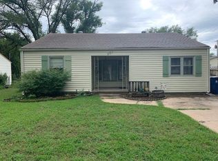 501 E 10th Ave, Belle Plaine, KS 67013