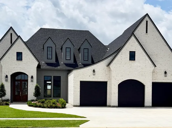 201 Sabal Bend Dr, Youngsville, LA 70592