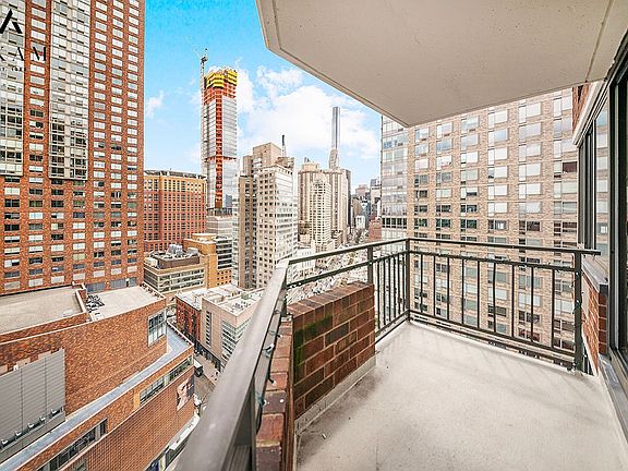 4th image of 1991 Broadway APT 23B