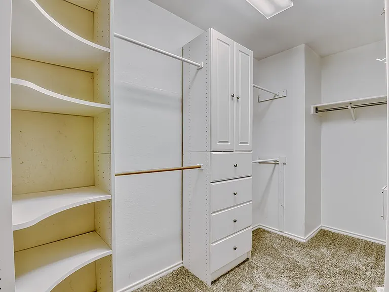 22503 Madison Park — Photo 25