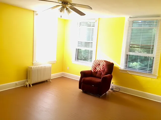 734 Clinton Pl #1 — Photo 3