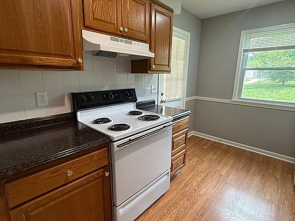 5th image of 8441 Robinson St #16-104