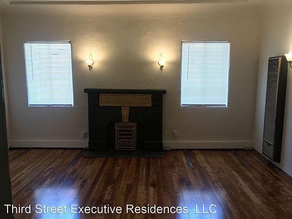 3rd image of 409 W 3rd St #6133096