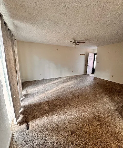 1401 Cypress Dr — Photo 5