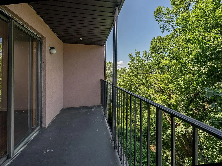 6409 Liberty Ave #I1 — Photo 23