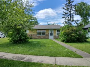574 Willow Park Rd, Elyria, OH 44035
