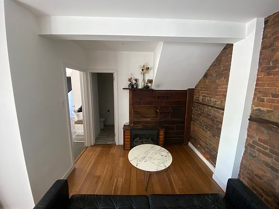 5th image of 817 Cameron St Floor 1