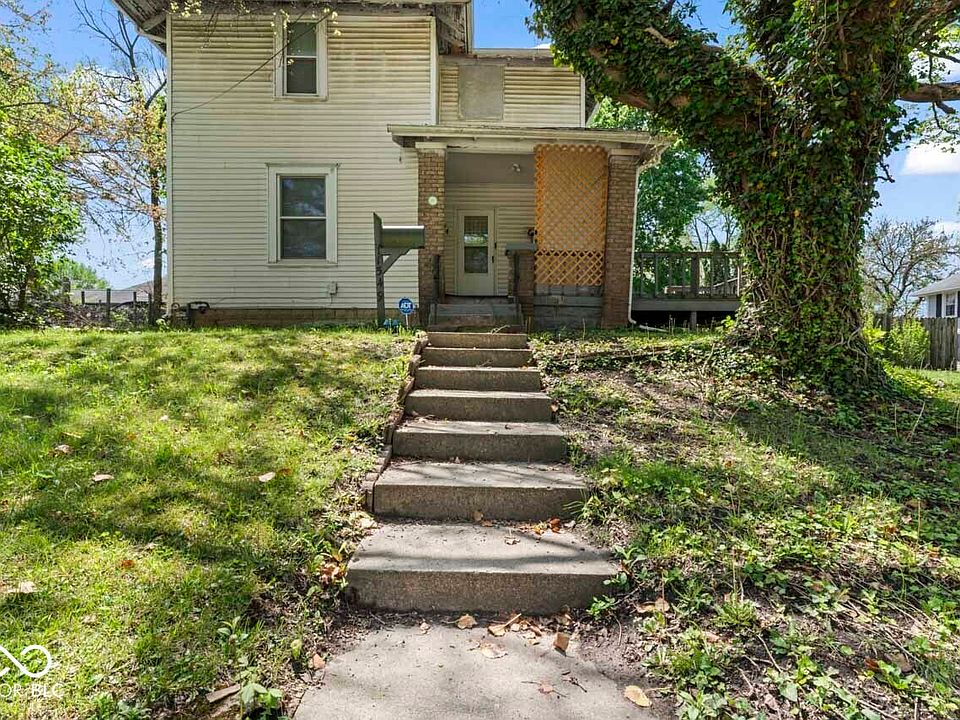 1st image of 1549 Thornburg St