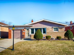 10520 Essex St, Westchester, IL