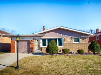 10520 Essex St, Westchester, IL, 60154