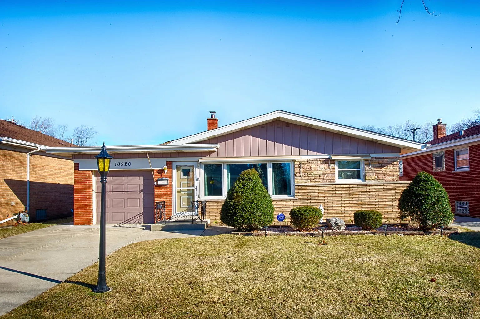 10520 Essex St photo 1