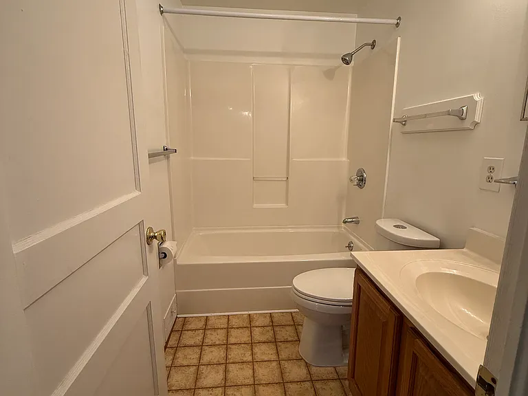 912 Madison Ave — Photo 19