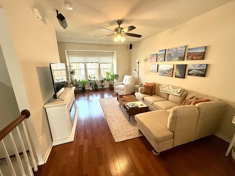 749 S Macon St — Photo 14