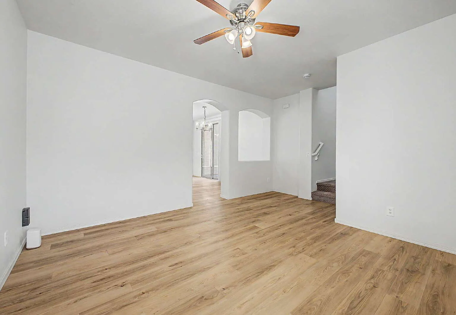 4 bed, 2.5 bath, 2006 sqft, $2,550 — Photo 4