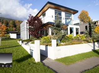 2495 Mathers Ave, West Vancouver, BC