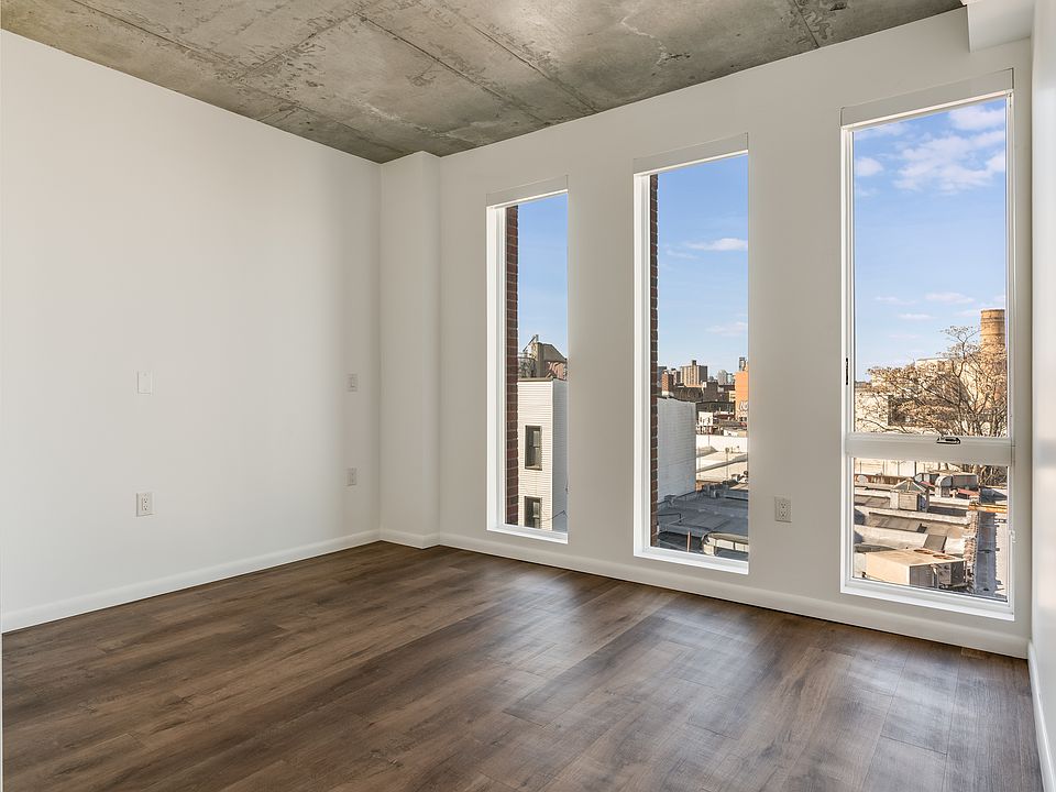 1st image of 150 Noll St #5T