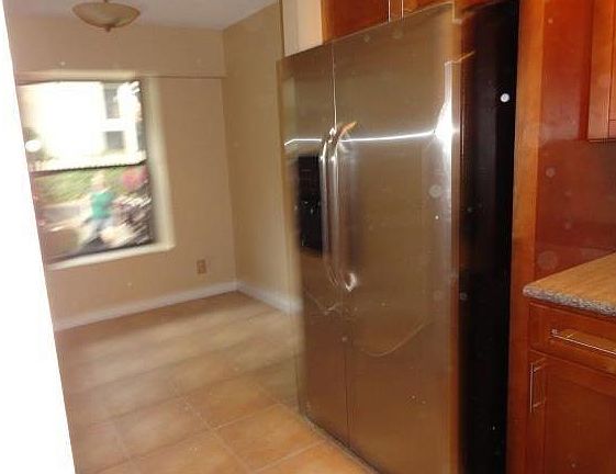 3rd image of 3444 Oak Dr #3444
