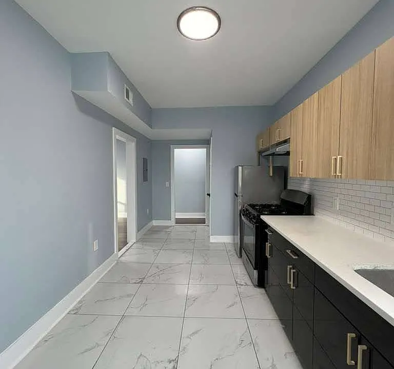 3 Bedrooms at 190 N Park St #8, East Orange NJ — photo 3