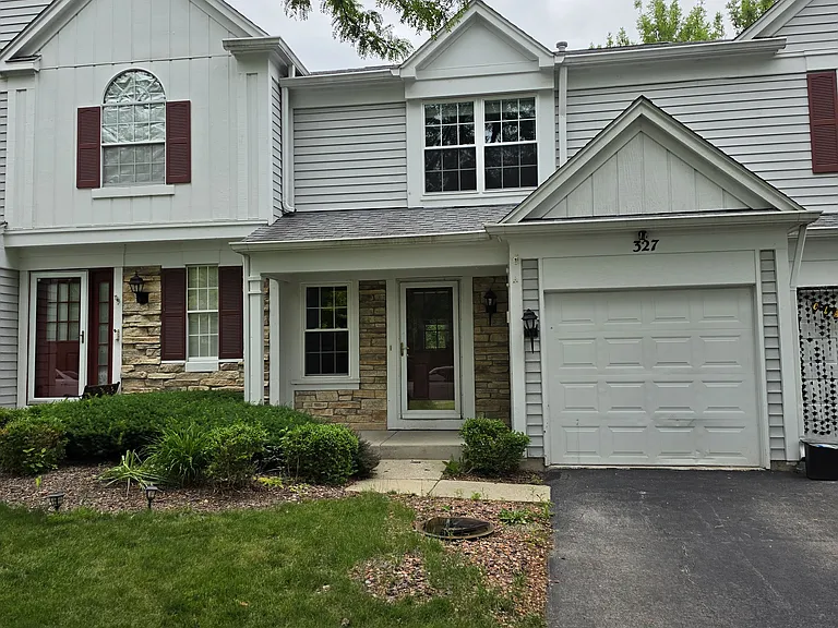 327 Shadybrook Ln #327 — Photo 2