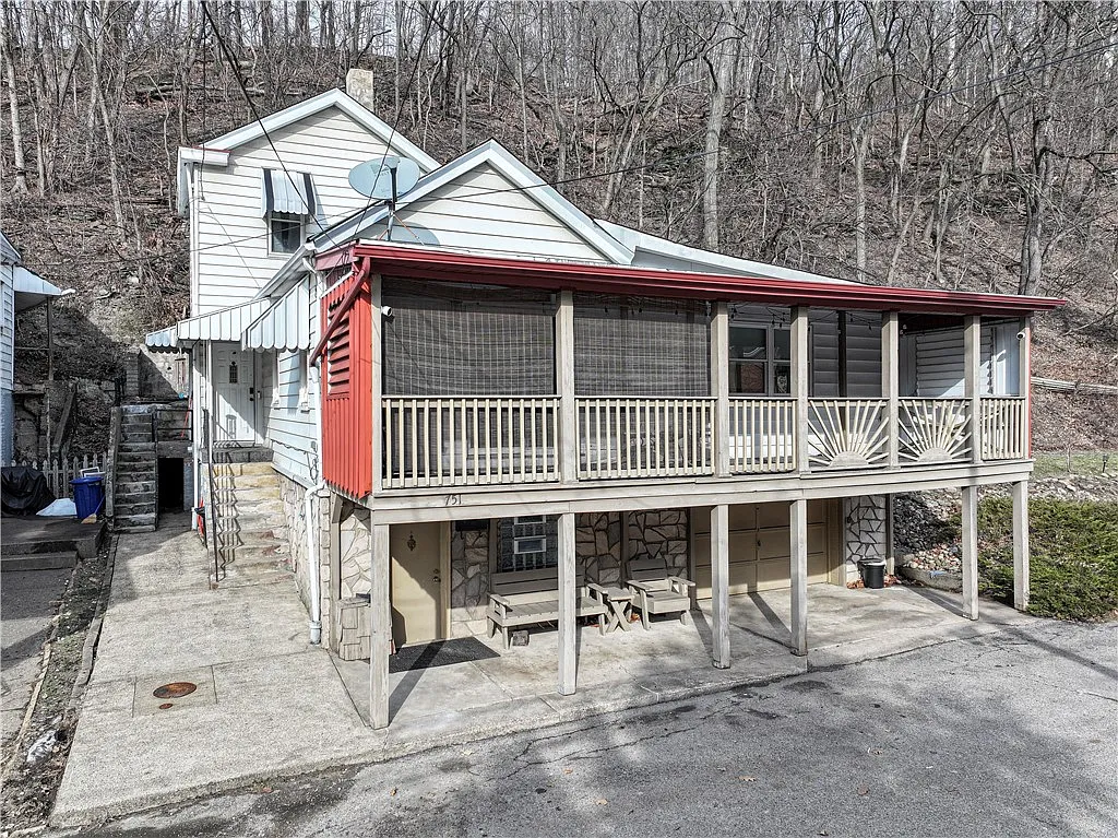 751 Naylor St photo 1
