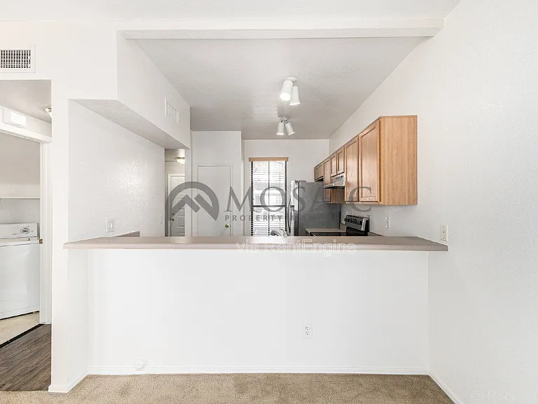 280 S Elizabeth Way #27 — Photo 12