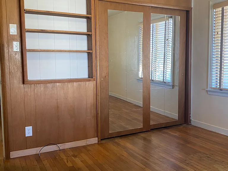 2055 Gold St — Photo 30